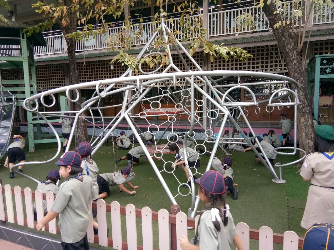 บำเพ็ญประโยชน์