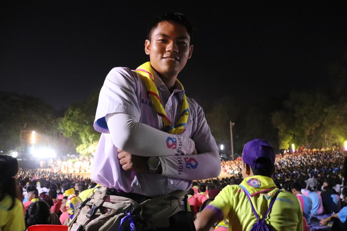 ดูแลน้องเข้าค่ายลูกเสือ11สวน