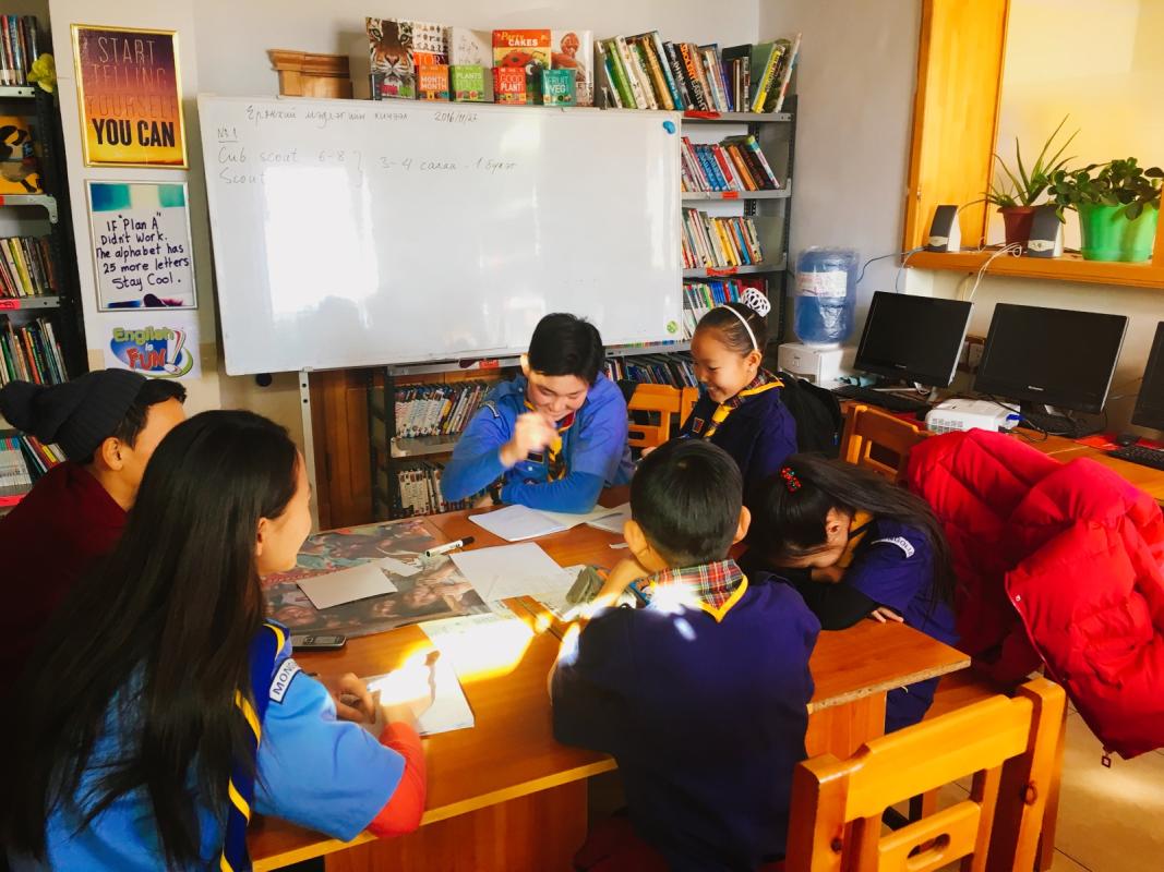 Scout meeting with new cubs and scouts 