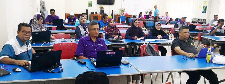 KURSUS MOP : MEMENAFAATKAN SUMBANGAN PELAJAR