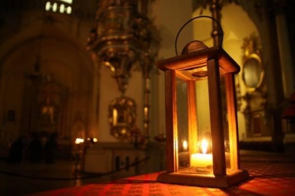 Sharing the Peace Light