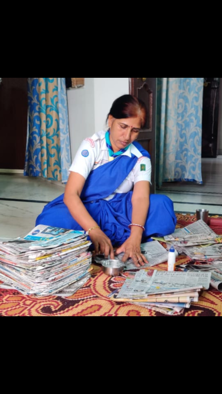  कागज की  थैली  अभियान  में सहयोग 