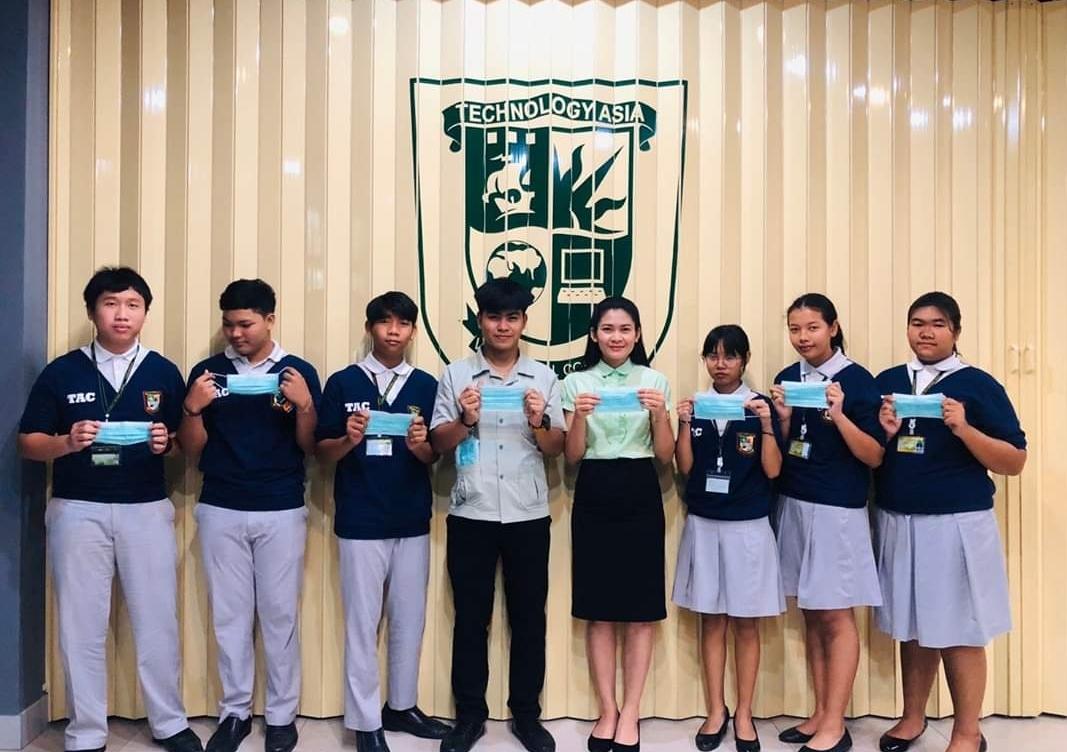 กิจกรรมสอนนักเรียนใส่หน้ากากอนามัยที่ถูกต้อง