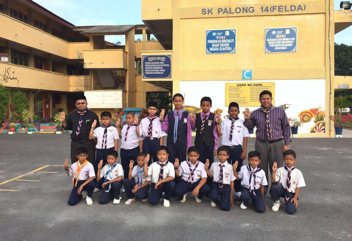 Scout Scarf Day 2016