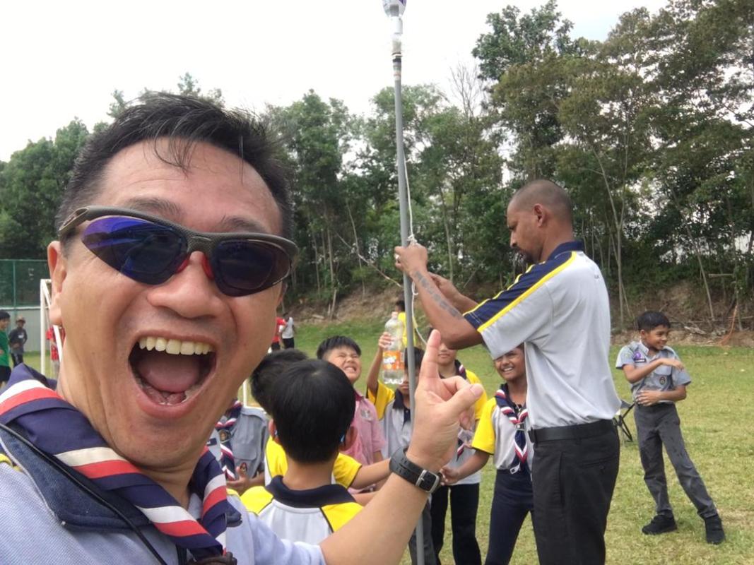 Aiming for the skies ... with air rockets