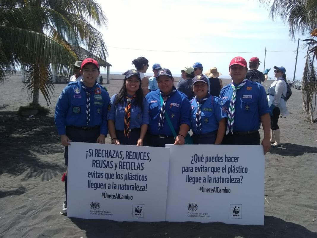 Limpieza de la Playa San Jose WWF - Scouts de Guatemala 