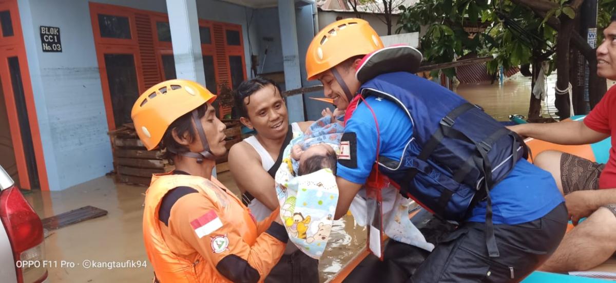 Pramuka (Indonesian Scout) Response to Jakarta Flood 