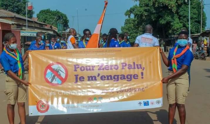 Les Scouts Catholiques contre le Paludisme en Côte d’Ivoire