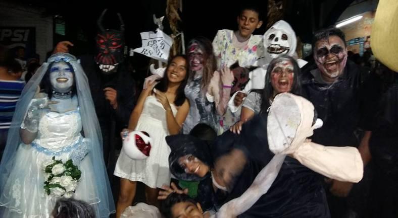 “Ángeles somos, del cielo venimos…”