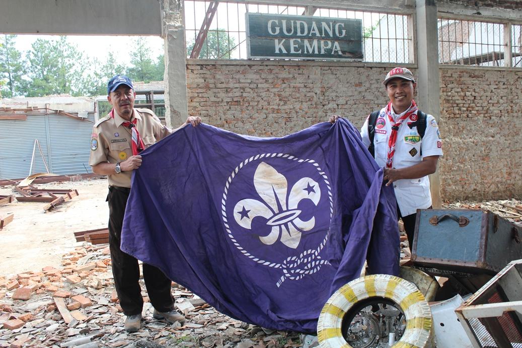 Saving the WOSM Flag