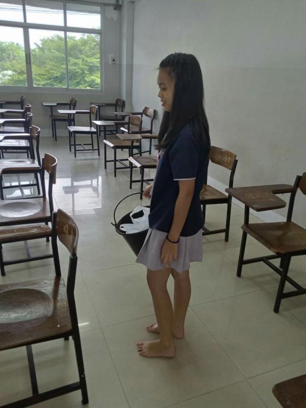 ทิ้งขยะ