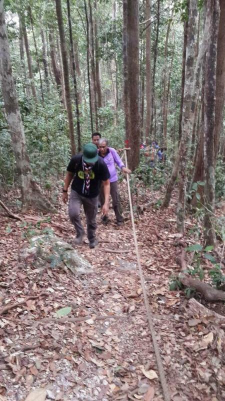 mendaki gunung lambak 