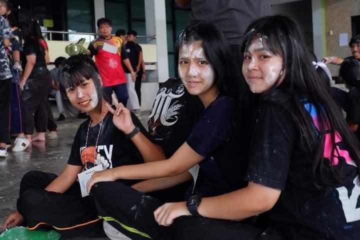 กิจกรรมรับน้อง