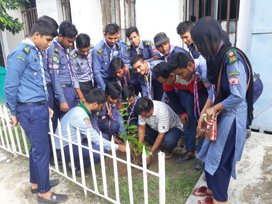 দিনাজপুর পলিটেকনিক ইনস্টিটিউট এ বৃক্ষরোপণ কর্মসূচি  