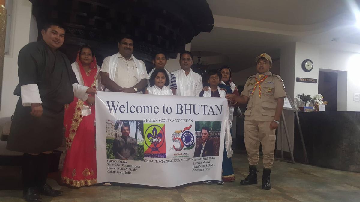 vouleenter tour with Chatisgar(India) scout's cheif, executive and their family