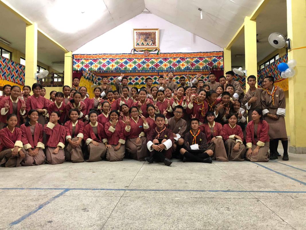 Scouts waving good bye to a active youth scout leader