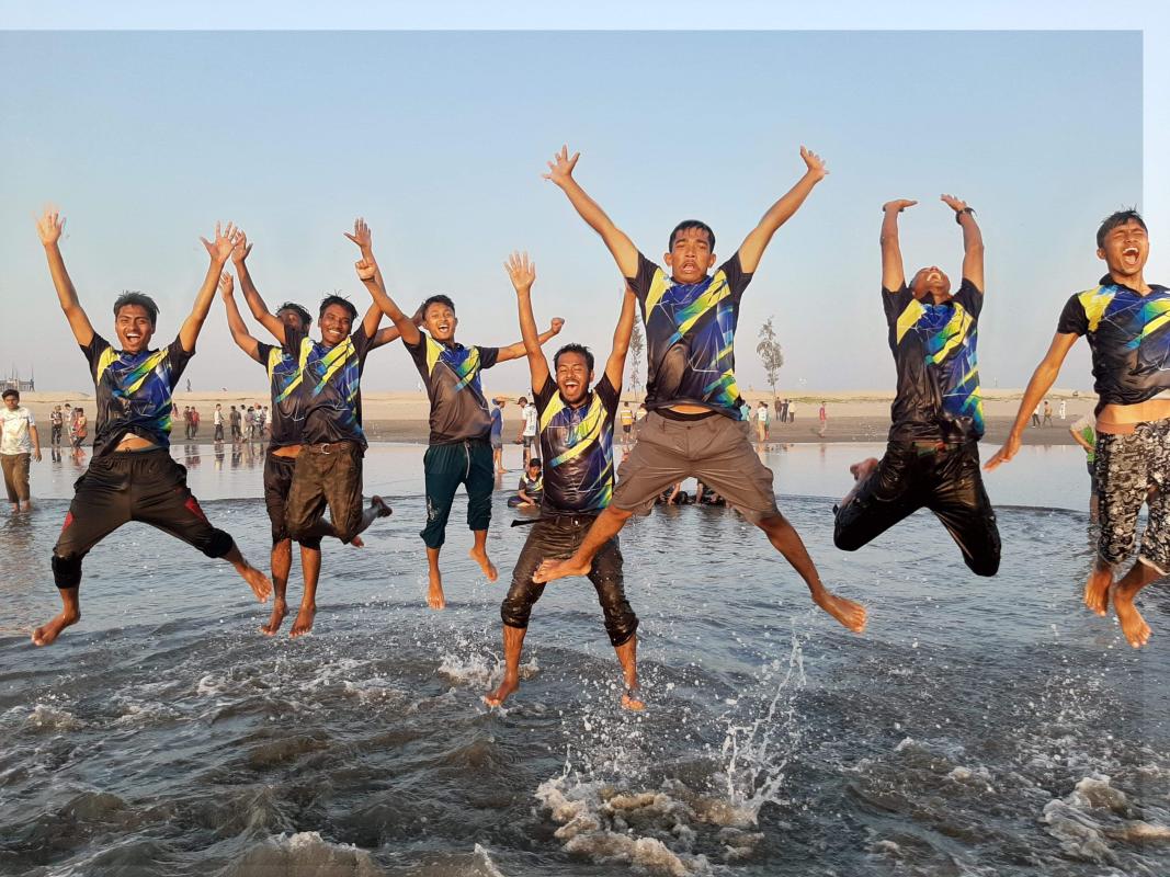 আনন্দ উল্লাস 