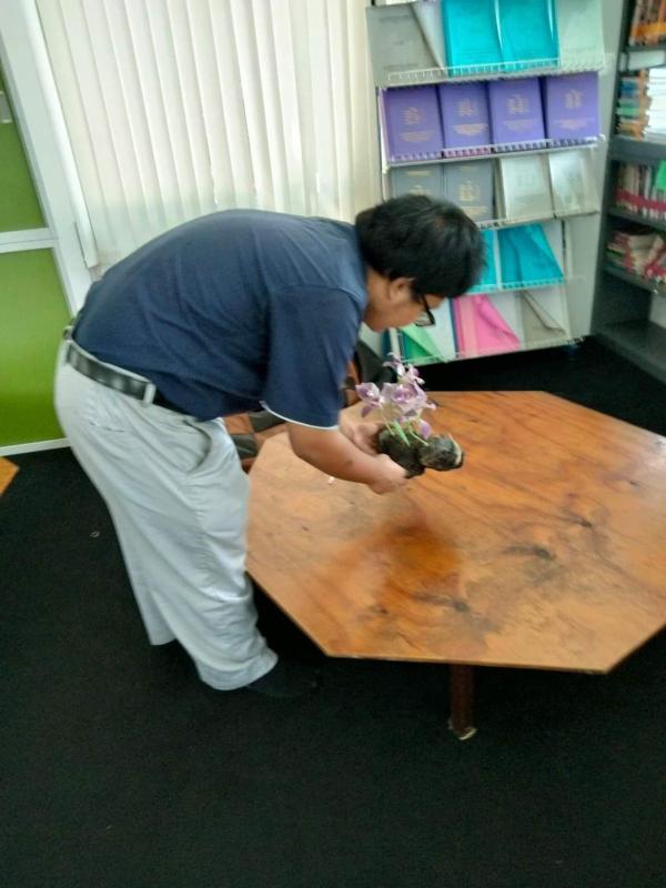 จัดดอกไม้