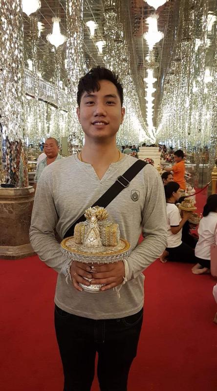 เข้าวัดทำบุญ