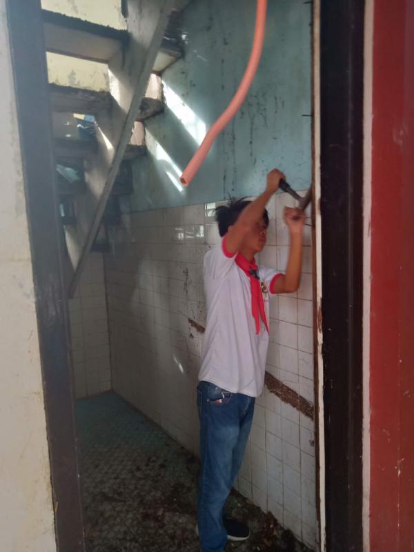 ENHANCEMENT OF THE HOME ECONOMICS BUILDING  ( REAPAIRING WINDOWS & PUTTING UP MATERIALS ( CABINETS,MEDICAL SUPPLIES ,READING MATERIALS)