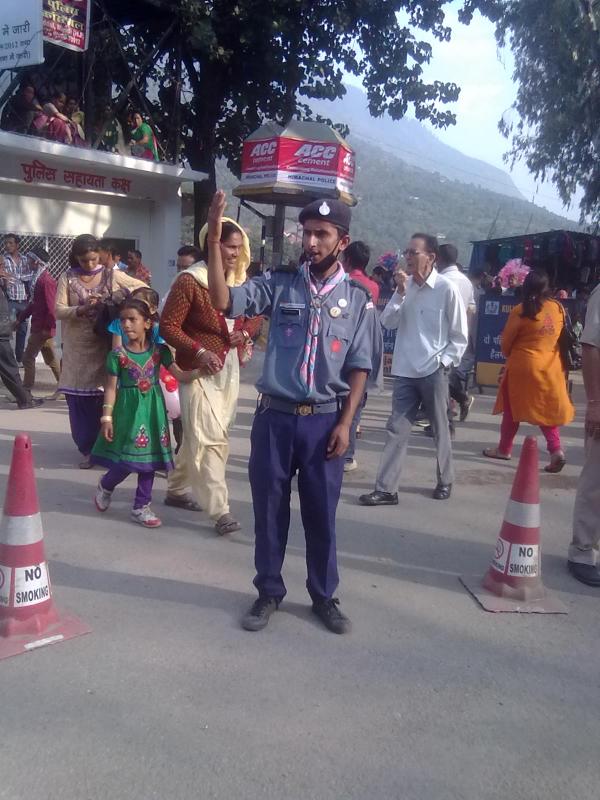 KULLU COLLEGE ROVERS AND RANGERS HAVE TO  TRAFFIC CONTROL TRAINING AND SERVICE
