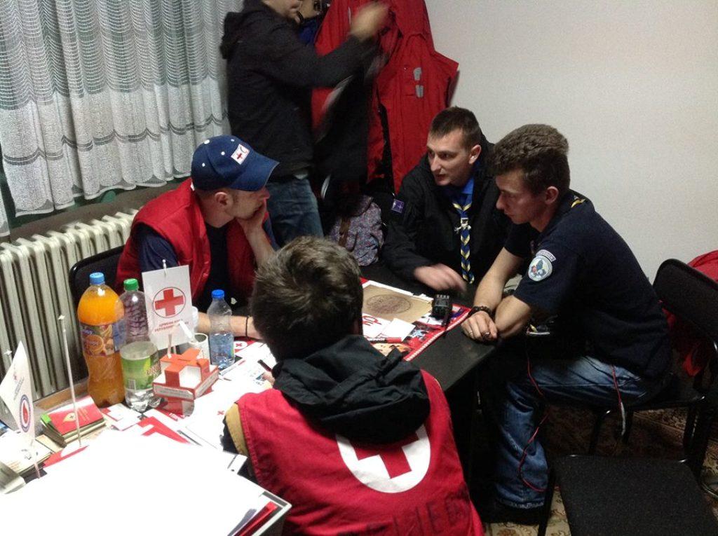 Scout of Prijedor in collaboration with Red Cross help flood affected people