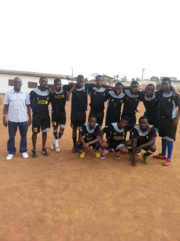 Collecte de fonds des MOP Cameroun pour les orphelins. Match de charité.