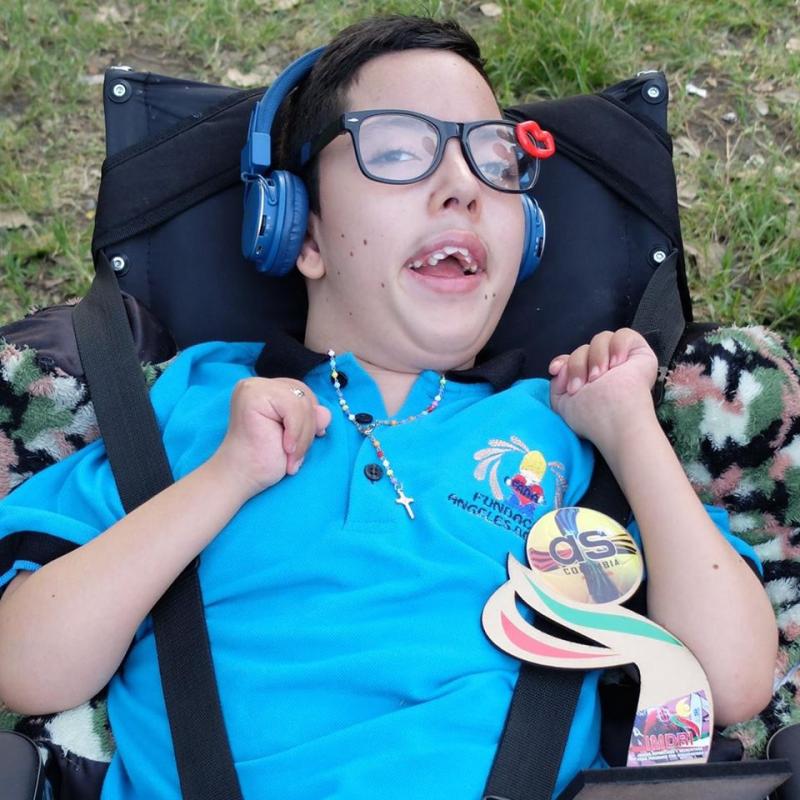 una mirada con amor(niños con sindrome de down)