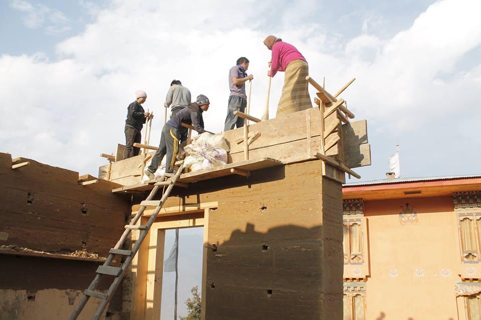 reconstructing temple at Pangbisa
