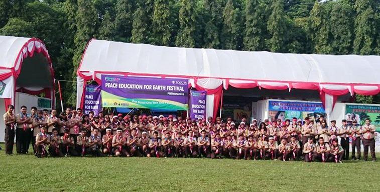 Volunteering to Promote Peace at Indonesian National Rover Moot of Forestry Special Scouts (PERTIWANA 2014)