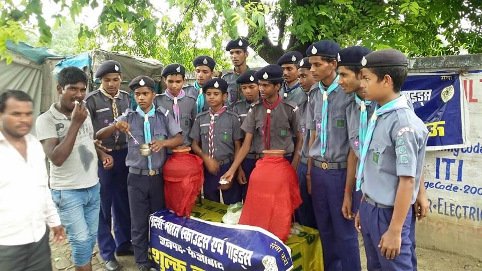 निशुल्क जल प्याऊ शिविर.