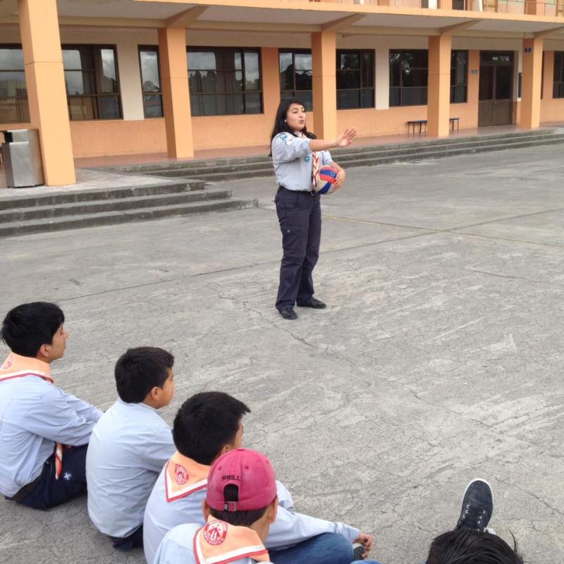 BUSCA OTRA OPCIÓN, JUEGA VOLEIBOL