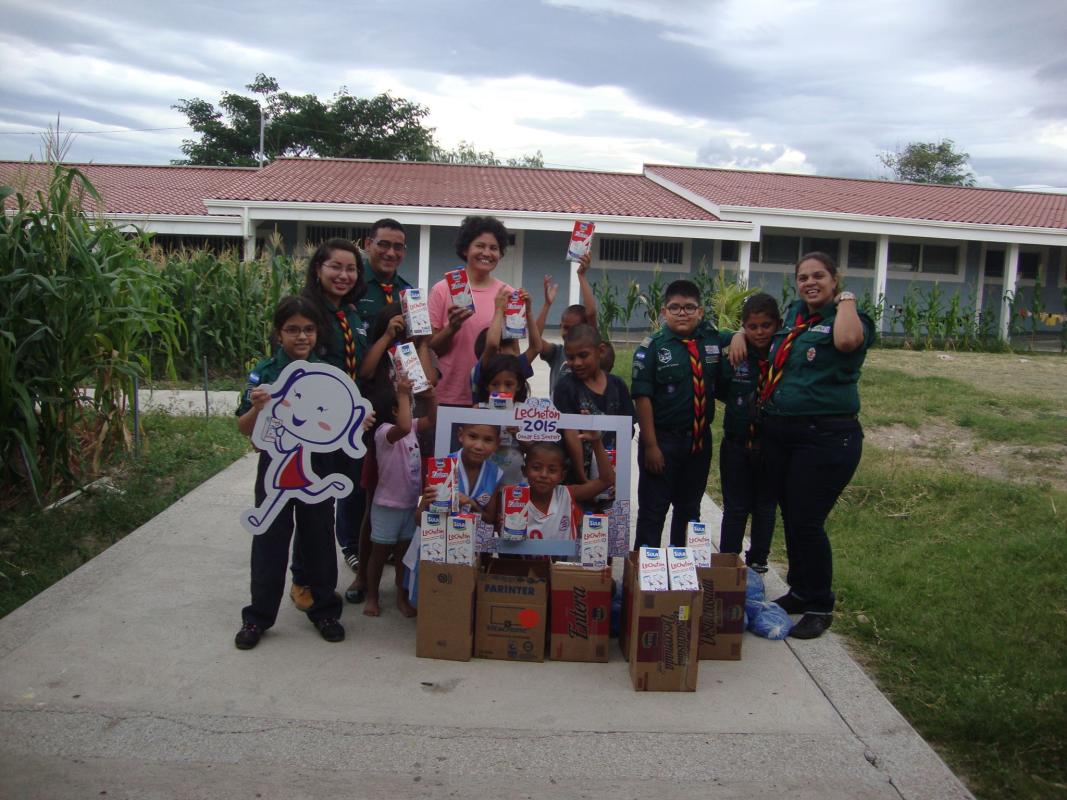 1era Entrega de leches "Lechetón 2015"