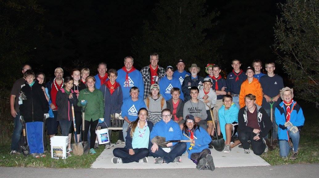 Hyde Park Rotary Trail Planting 2015