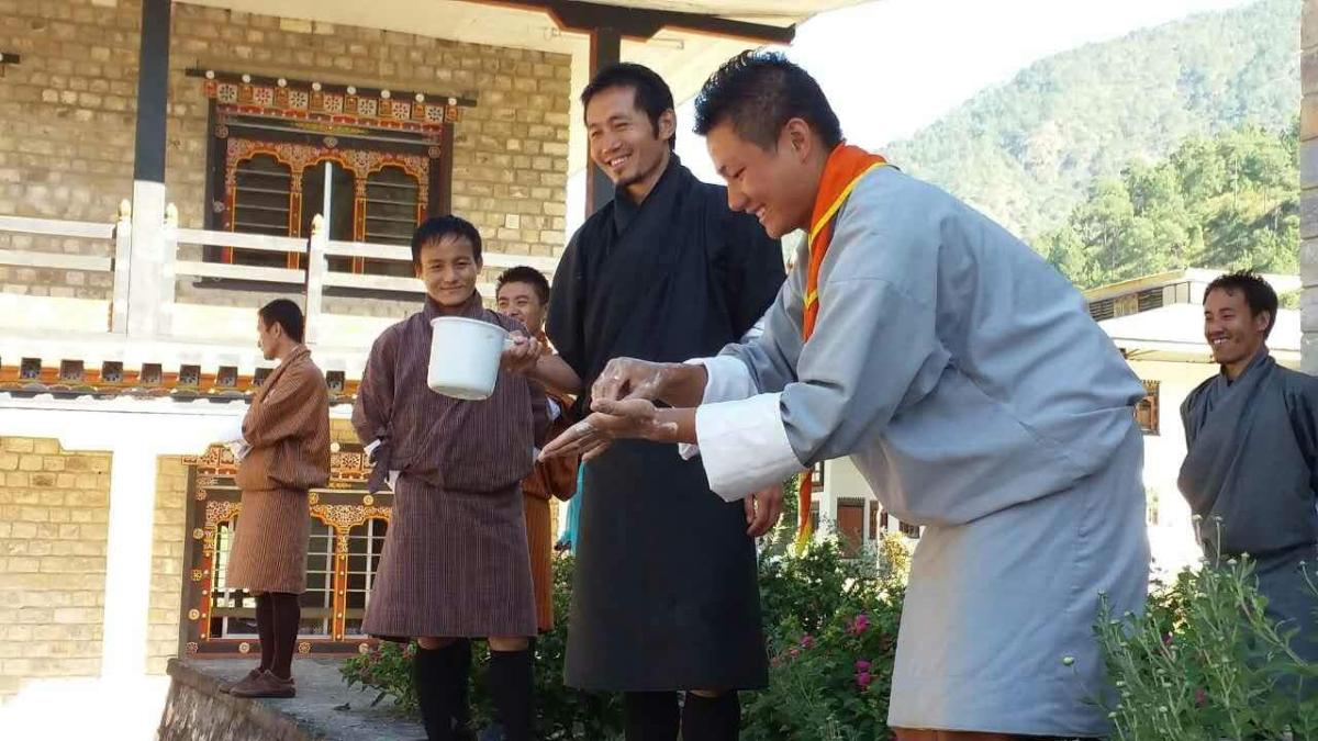 Handwashing and caring goes together