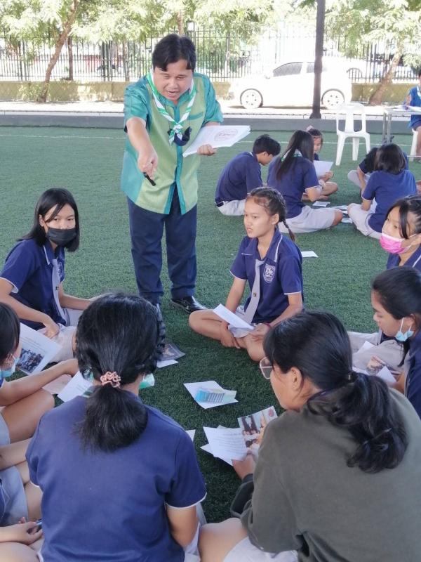 ดูแลให้ความรู้แก่นักเรียนด้านสิ่งแวดล้อม