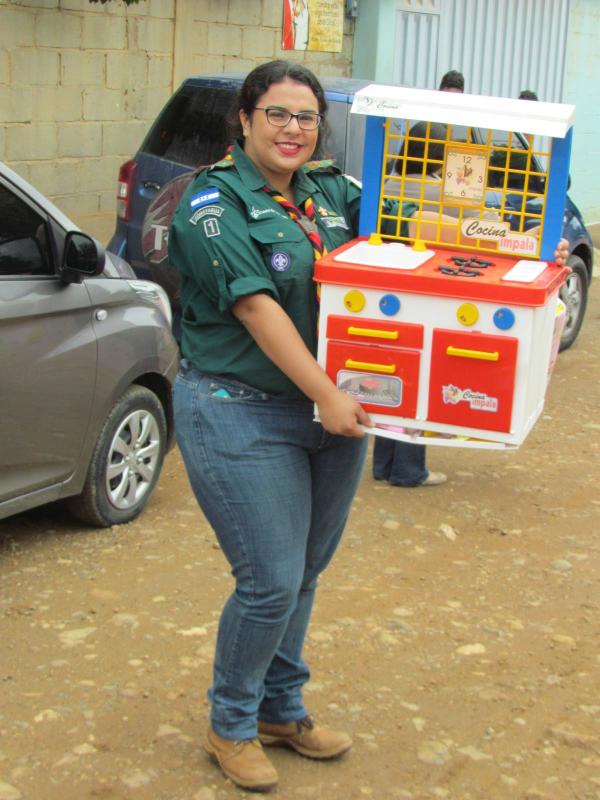 3era Entrega de leches "Lechetón 2015" y donación de juguetes