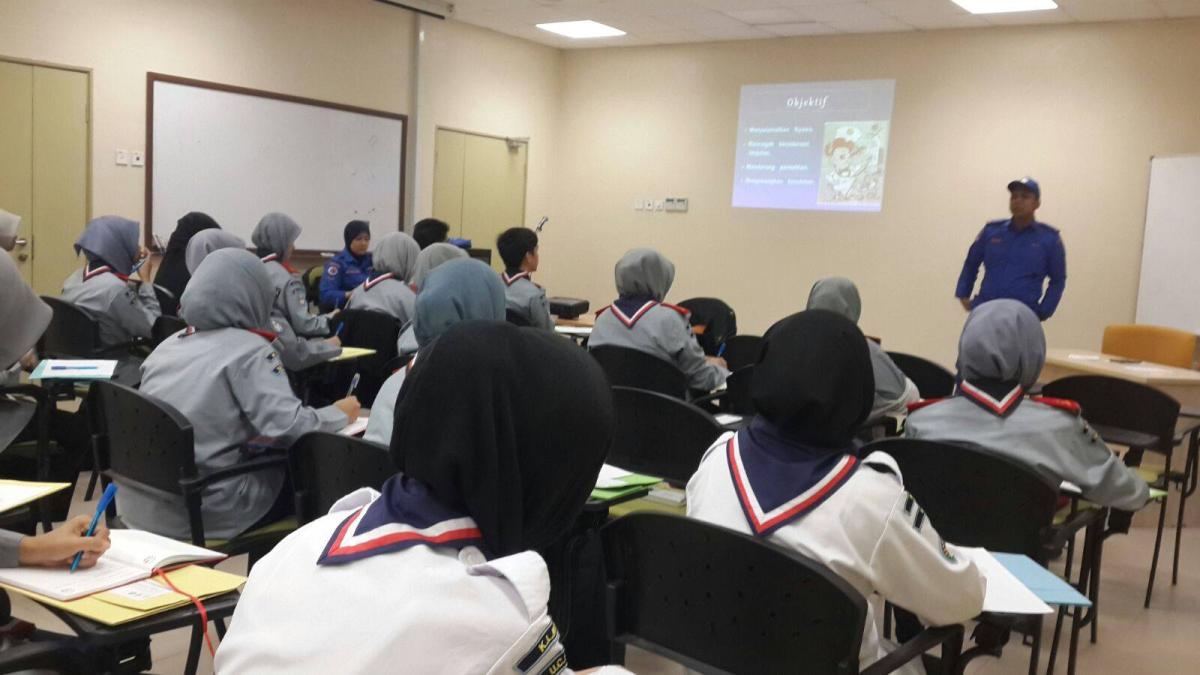 First Aid Workshop, KLKM IIUM Kuantan 2015
