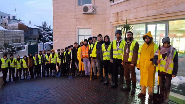 Khalil Al-Rahman (Hebron) Scout Group is Volunteering to Help People in the Blizzard
