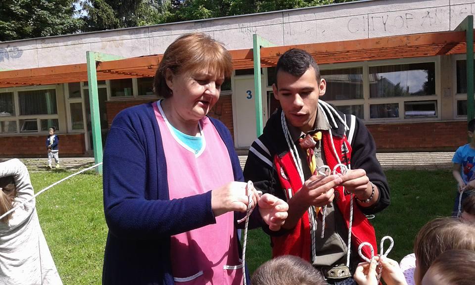 Pođi u školu, postani izviđač / Go to school, become a scout