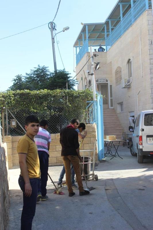 مجموعة خليل الرحمن الكشفية تساعد جمعية الإحسان لرعاية وتأهيل المعاقين في افطارها الخيري في رمضان 2016