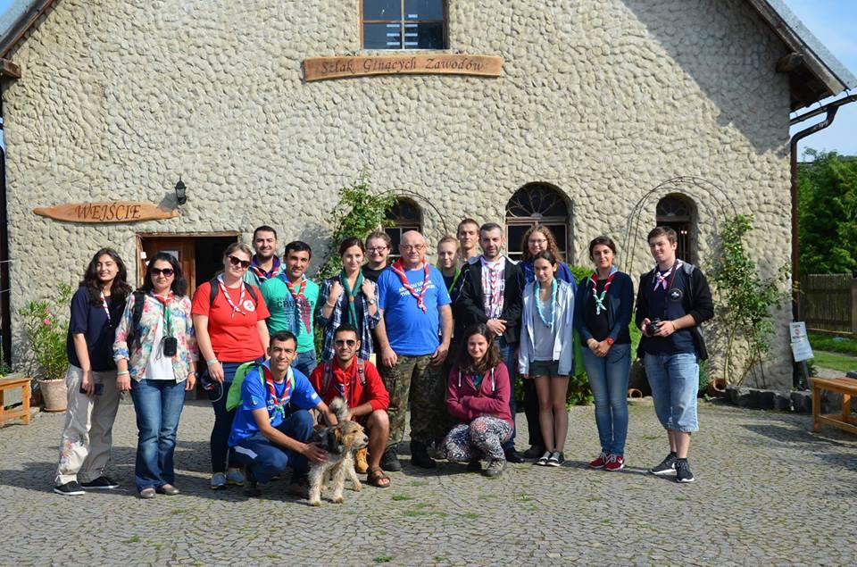 "CHALLANGE: THE LEADER" 