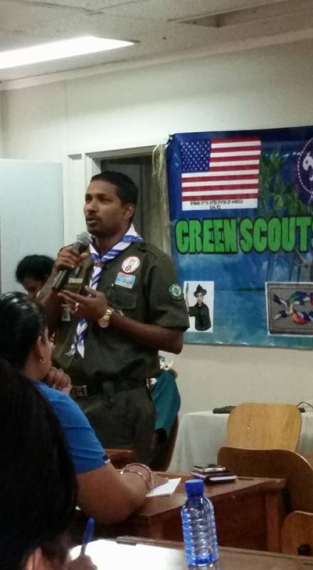 GREEN SCOUTS WITH MOP 