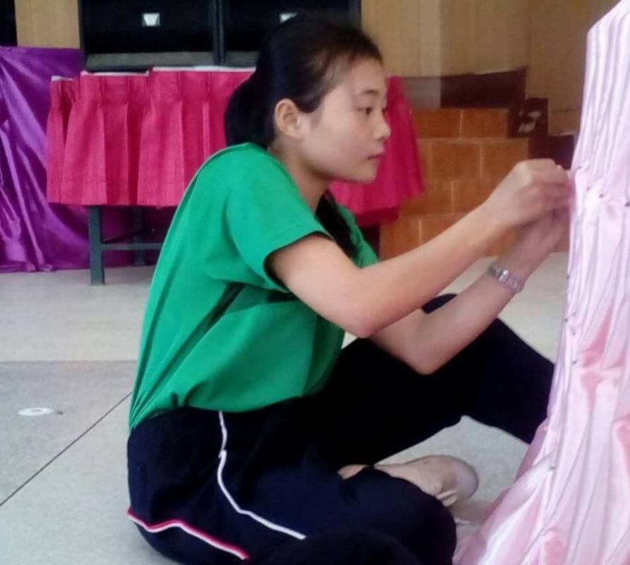 จับผ้า