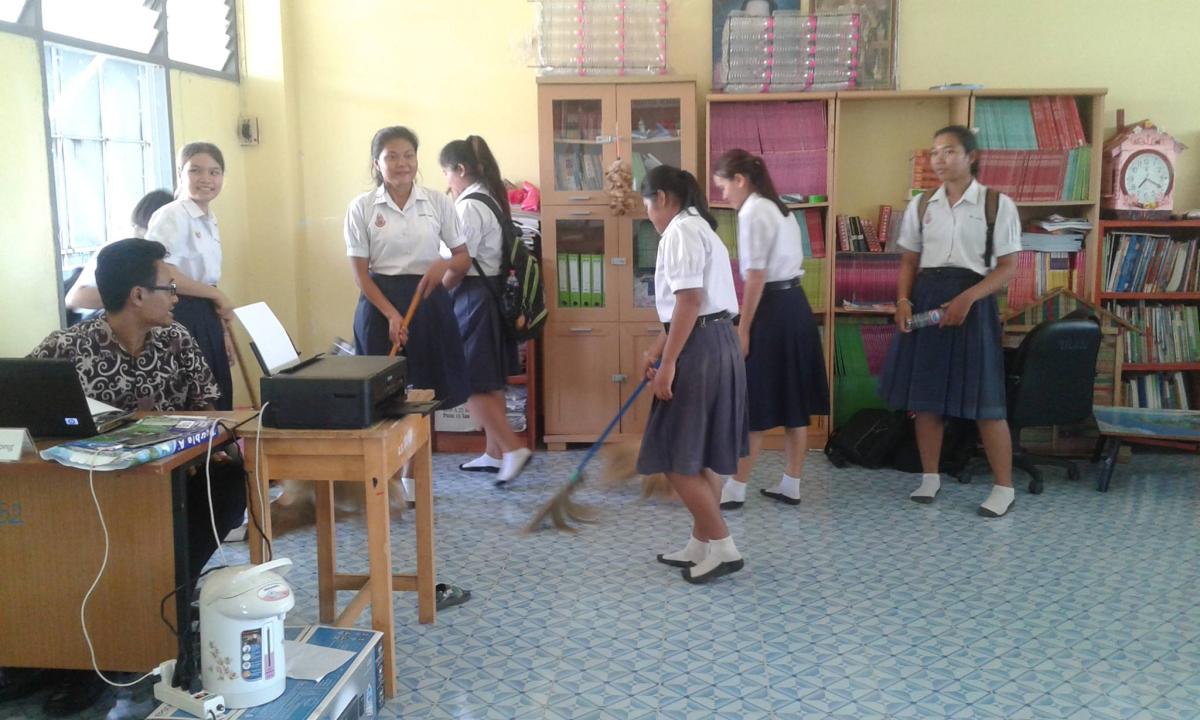 ทำความสะอาดห้องเรียน