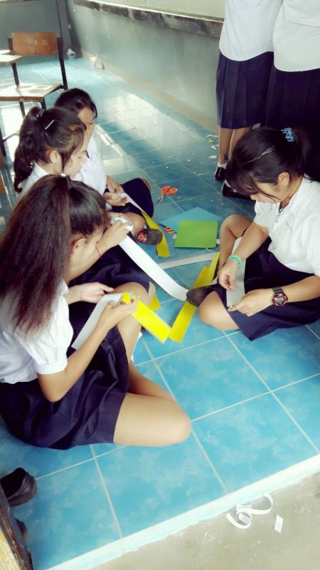 จัดป้ายนิเทศน์