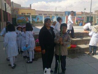 " MANITOS A LA OBRA"