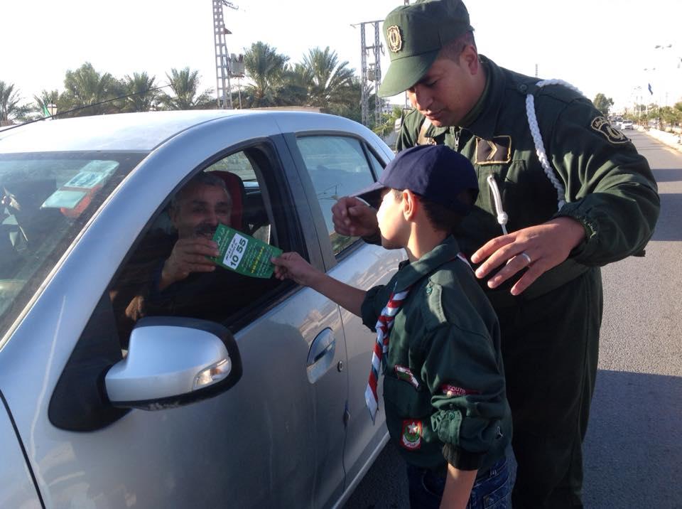 فرقة الفتيان أحمد جنيحي بفوج السلام في حملة تحسيسية حول السلامة المرورية 