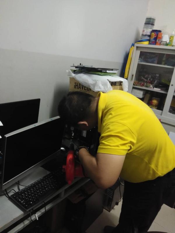 ซ่อมเครื่องคอมพิวเตอร์