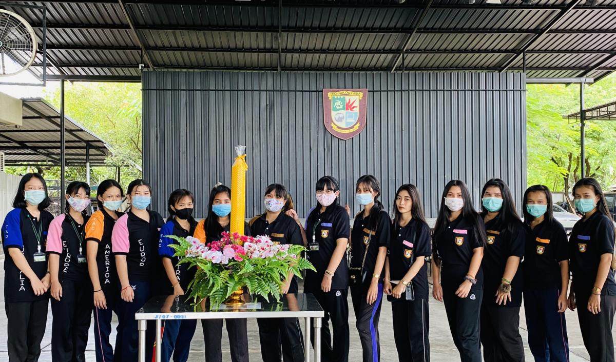 ประดับเทียนพรรษา